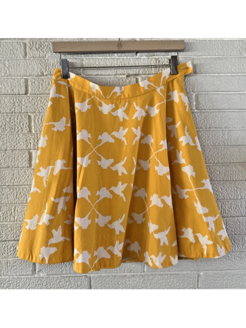 Charlotte by Charlotte Taylor HUMMINGBIRD SKATER skirt Size 10